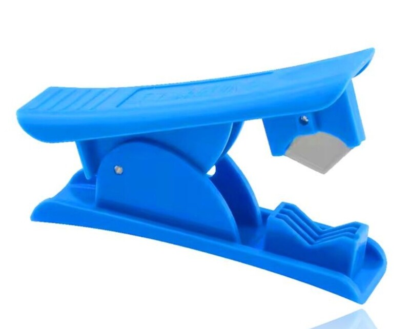 Řezačka PTFE trubiček pro 3D tiskárny